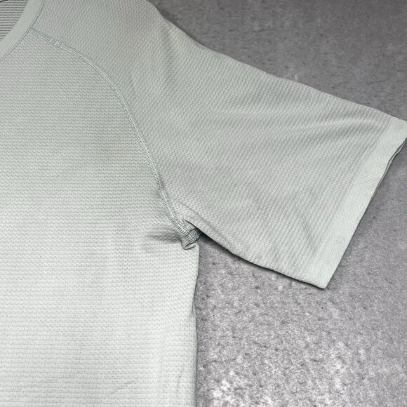 Lululemon Shirt Mens Large Green Short Sleeve Running Hiking T Shirt Athleisure - Picture 12 of 12
